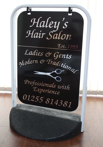 Steel Frame Pavement Swinging Sign with Chrome Vinyl Cut Text