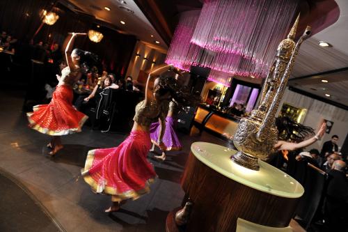 CURRY LOUNGE PARTY