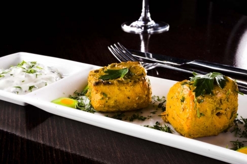 CURRY LOUNGE TANDOORI SALMON