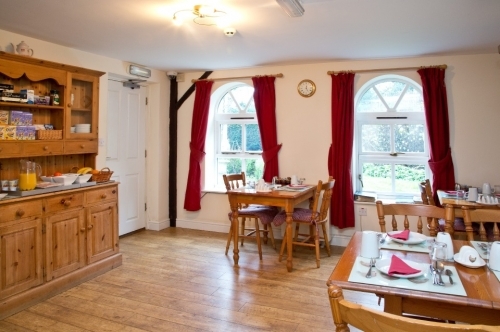 Dining and Breakfast Room - Accommodation Maidstone