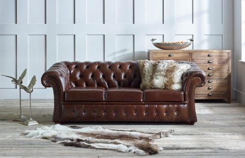 Gladbury Traditional Leather Sofa