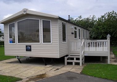 This lovely 3 bedroom caravan for hire at butlins skegness with passes included and only 2 to 3mins walk to main resort. This caravan even as use of a washing machine if you need it. All fully equipped with mod cons. Dont miss out on a fantastic break. ju