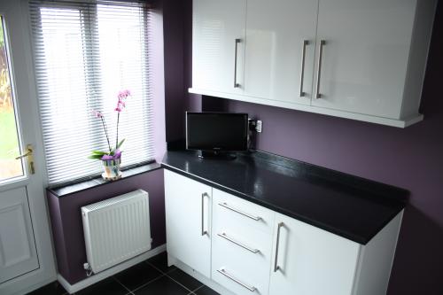 Kitchen fitted by L & T HOME IMPROVEMENTS